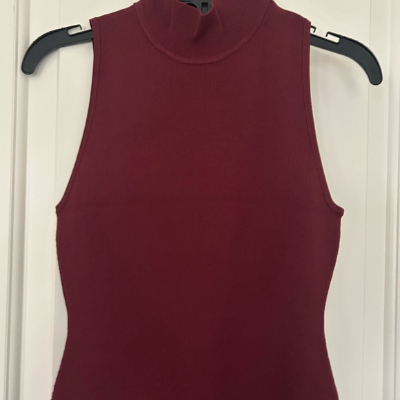 Aritzia Babaton Sculpt Knit Mockneck Sleeveless Burgundy Midi Dress XS NWT - Picture 7 of 10